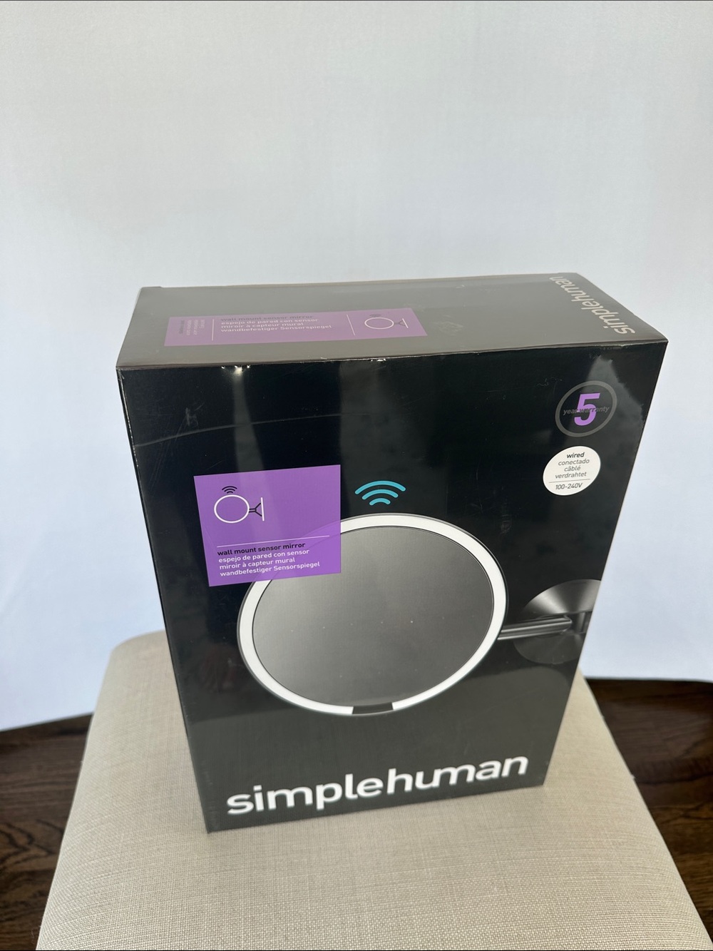 simplehuman NEW Factory Sealed in Box 8” Round Wall-Mount Sensor Makeup Mirror
